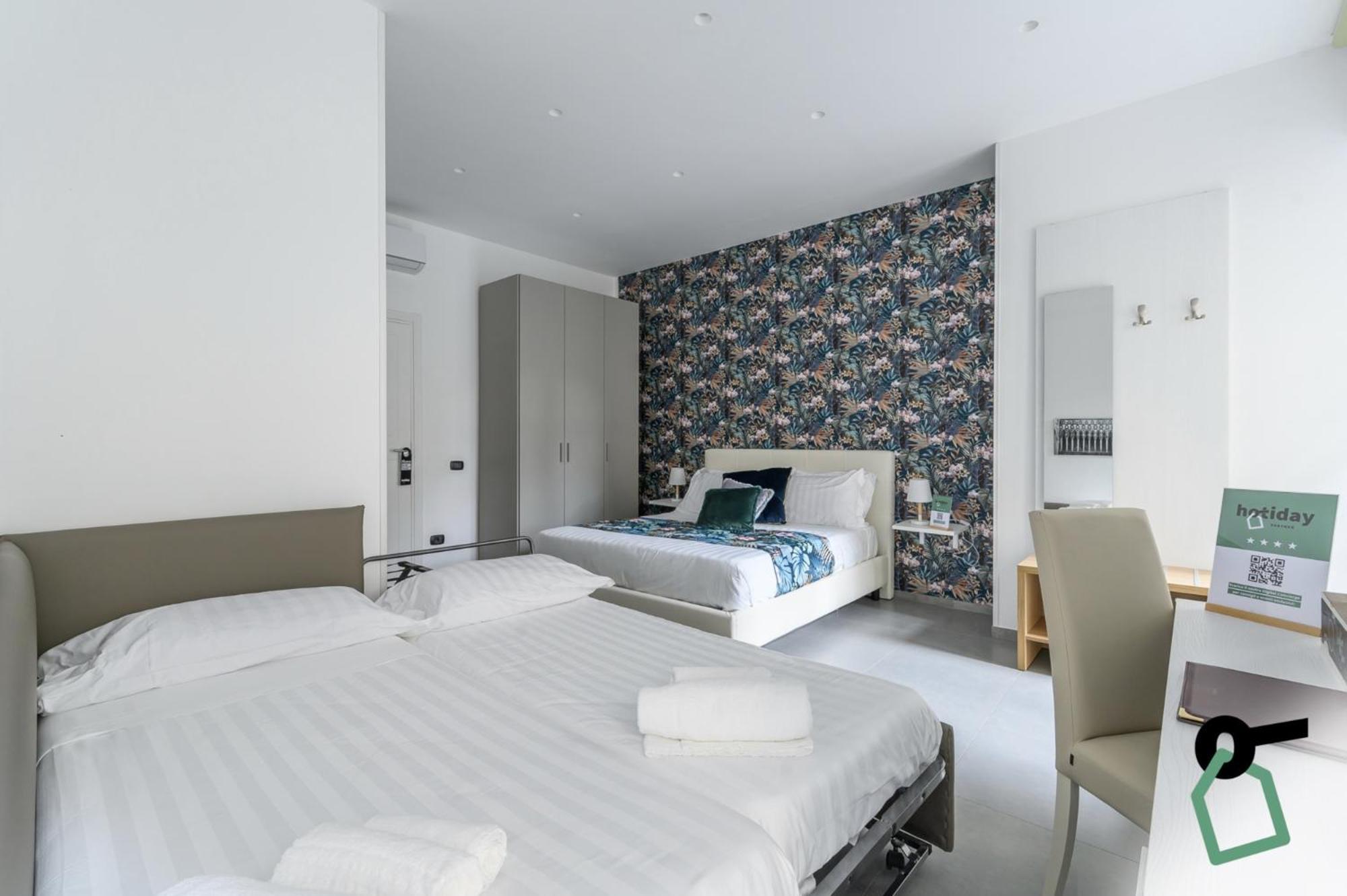 Hotiday Room Collection - Napoli Sant'Arcangelo Exterior photo